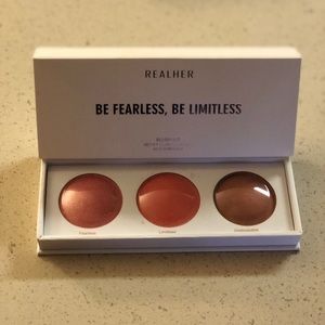 NEW Realher Blush Kit